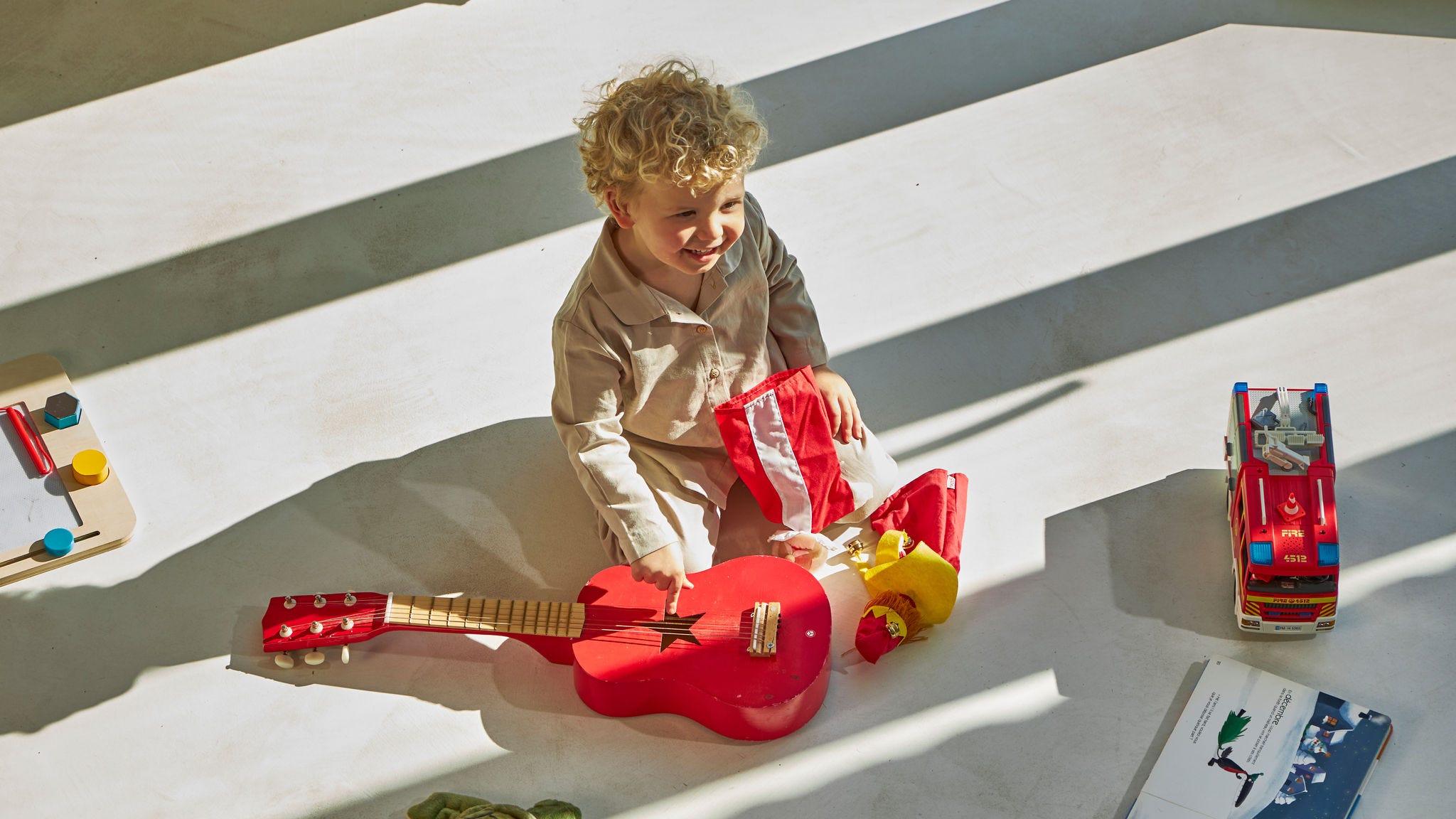 City view with green surroundings