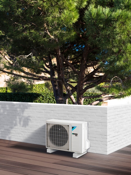 How does the installation of an airtoair heat pump work? Daikin