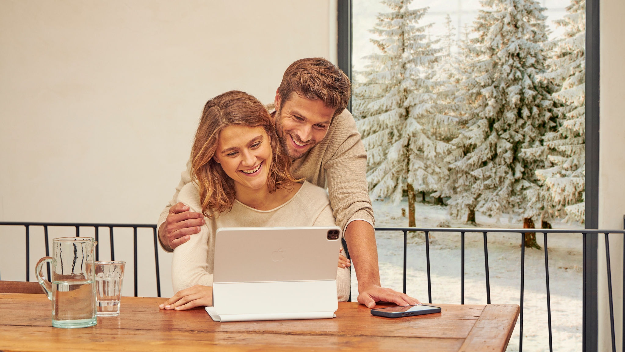 Couple checking the Stand by me on their tablet
